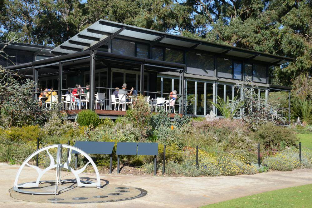 dog friendly cafes perth - botanical-cafe